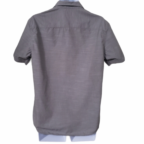 𝅺rock and  Republic Casual Button Down Shirt- Men's - Picture 3 of 6